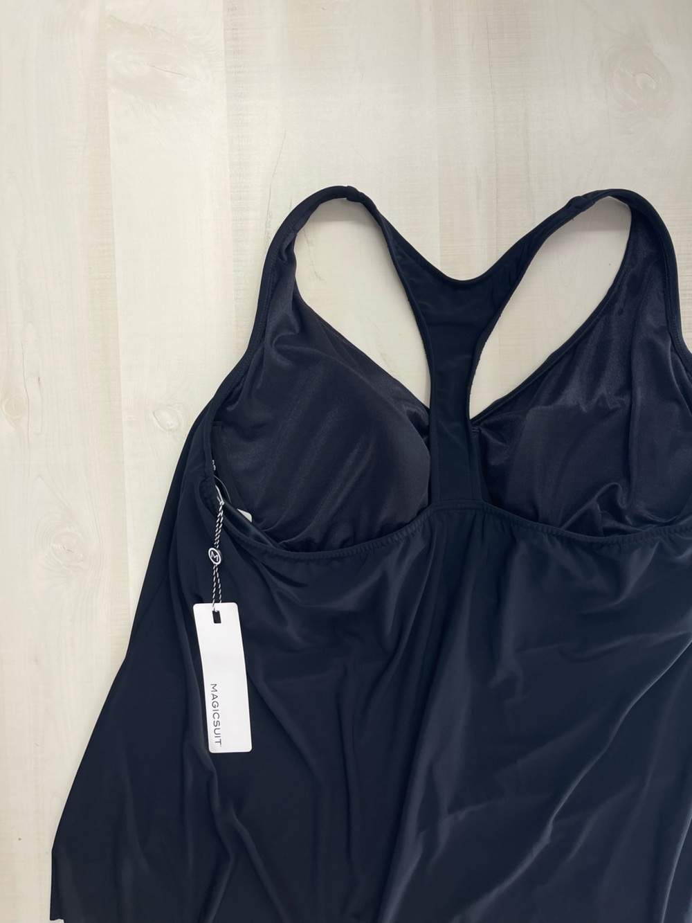nwt MAGICSUIT women’s flowy racerback tank swim top 24W - Picture 3 of 4